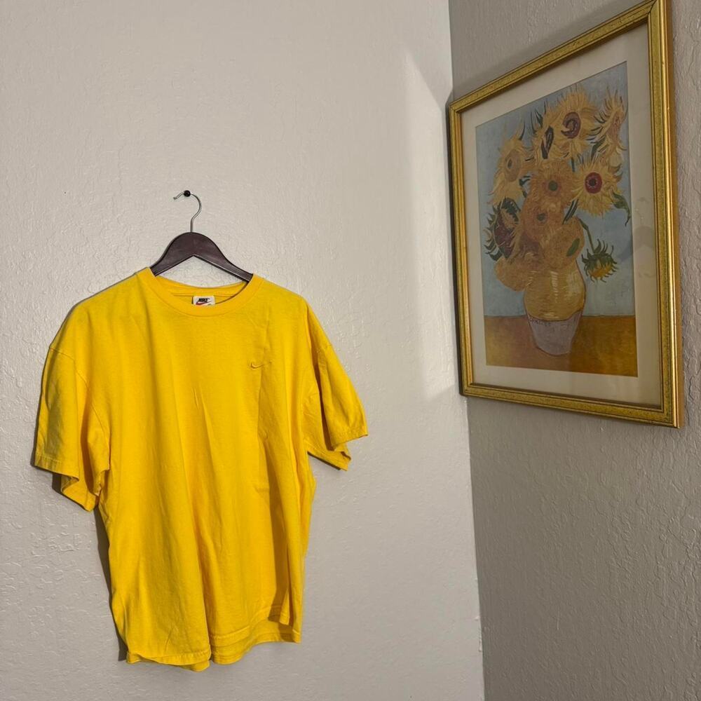 Vintage yellow nike swoosh oversized shirt XL